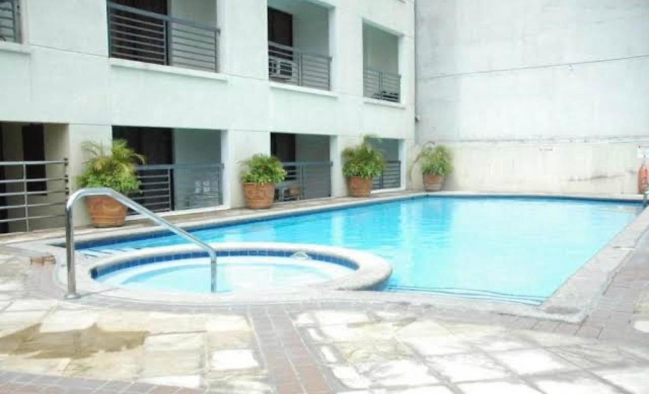 Poolside Family Room Greenbelt Makati Makati City Eksteriør bilde